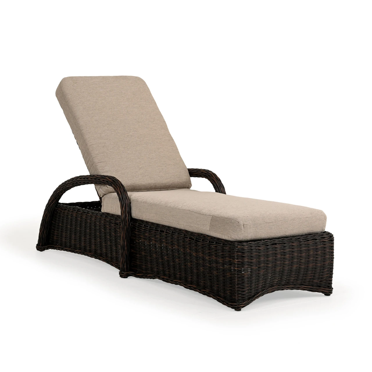 Maldives Outdoor Wicker Chaise Lounge In Clove Weave - Image 4